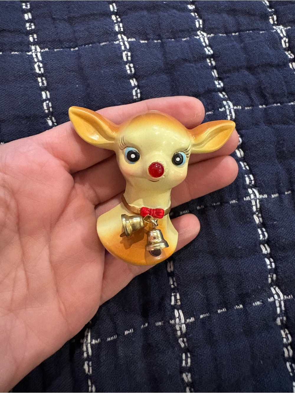 2 vintage Style Reindeer fashion pins